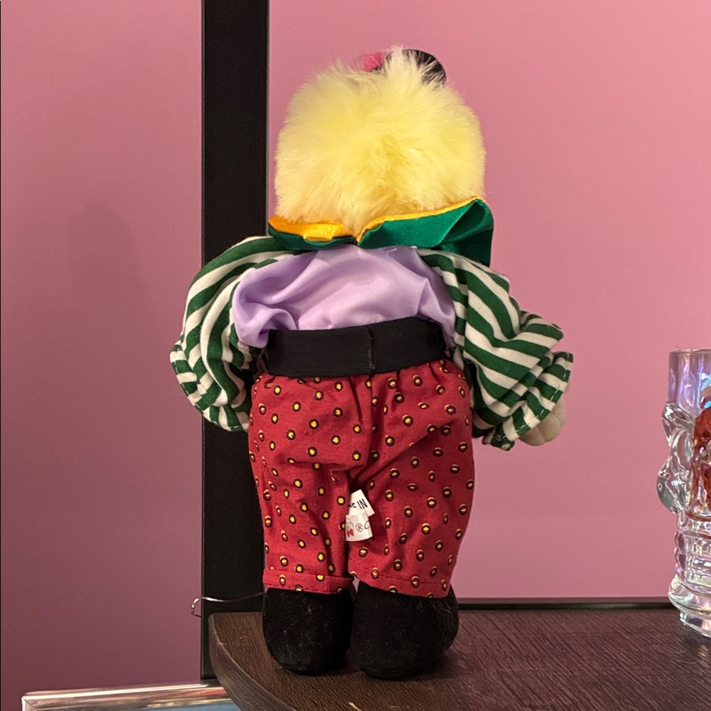 Vintage Colorful Pose-able Porcelain Clown Doll - Picture 4 of 7